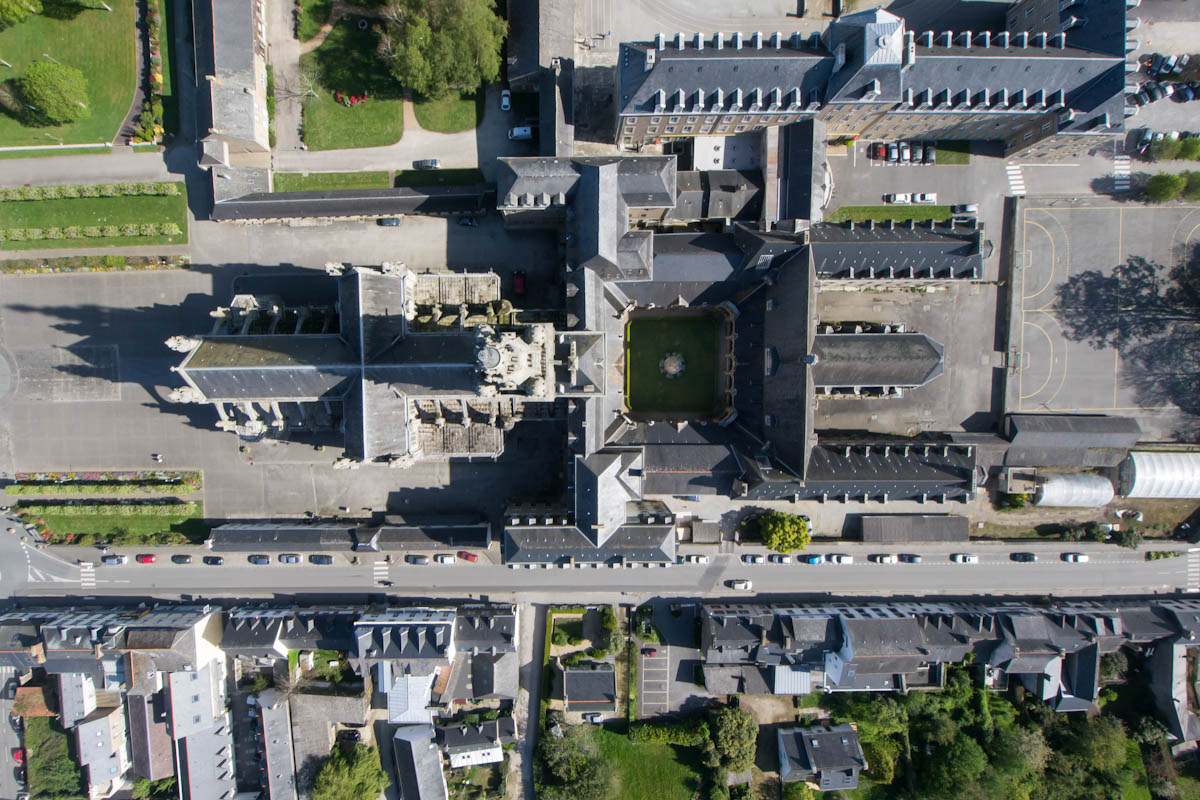 Sanctuaire-SteAnneAuray-mai2012